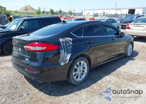 2020 Ford Fusion Se z USA, uszkodzony, nr VIN 3FA6P0HD6LR101129